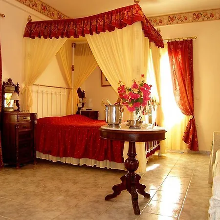 Emilia Luxury Aparthotel