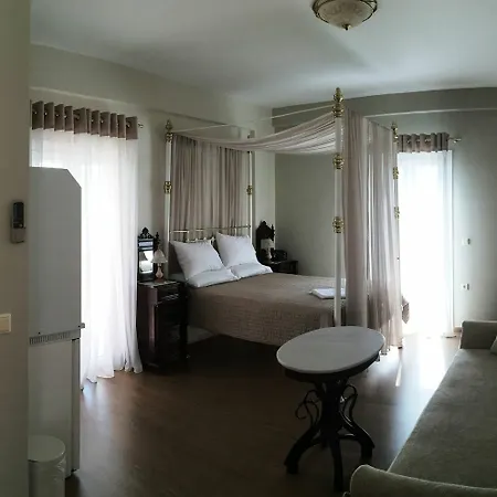 アパートホテル Emilia Luxury Mégas Yialós-Nítes