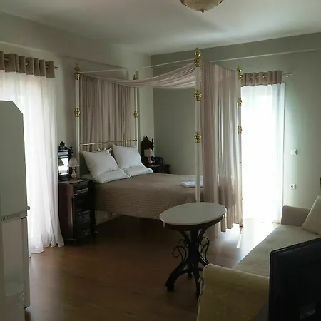 アパートホテル Emilia Luxury Mégas Yialós-Nítes