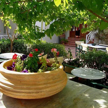 Emilia Luxury Ξενοδοχείο με διαμερίσματα 4*