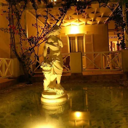 Emilia Luxury Apart-hotel