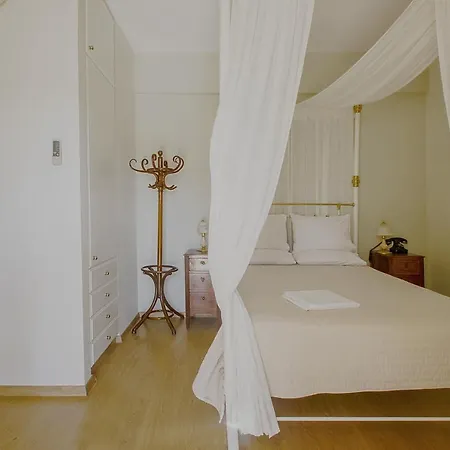 Emilia Luxury