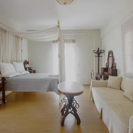 Emilia Luxury 4*