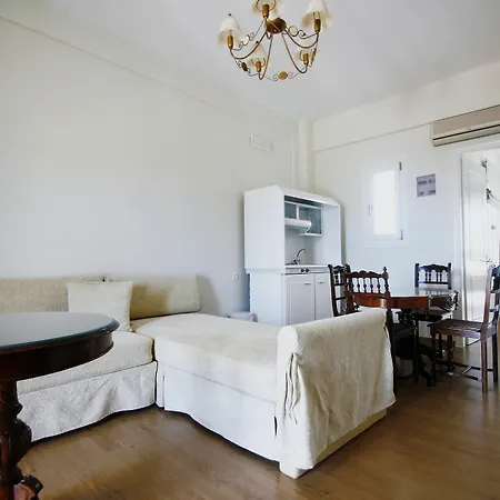 Emilia Luxury 4* Μέγας Γιαλός-Νίτες