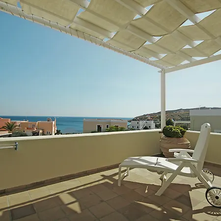 Emilia Luxury 4* Μέγας Γιαλός-Νίτες